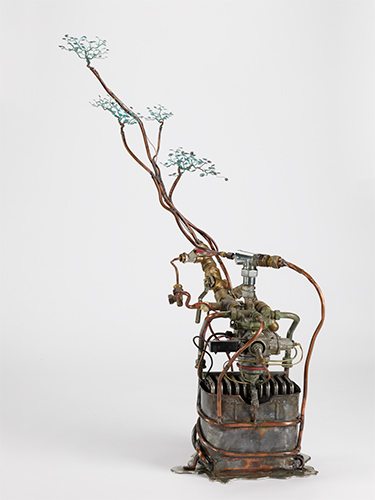 <i>Metal tree</i> by Lam Yau-sum