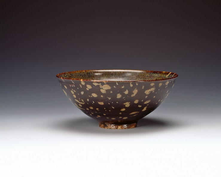 吉州窰黑釉貼剪紙四鳳紋碗