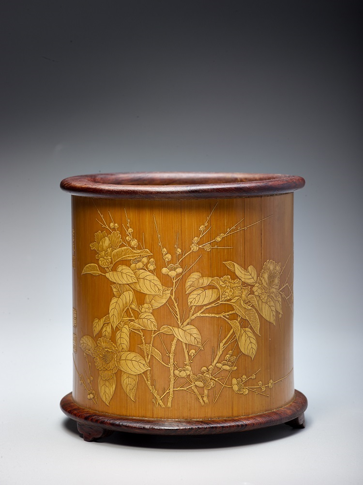 留青宋人《百花图之梅花山茶》笔筒