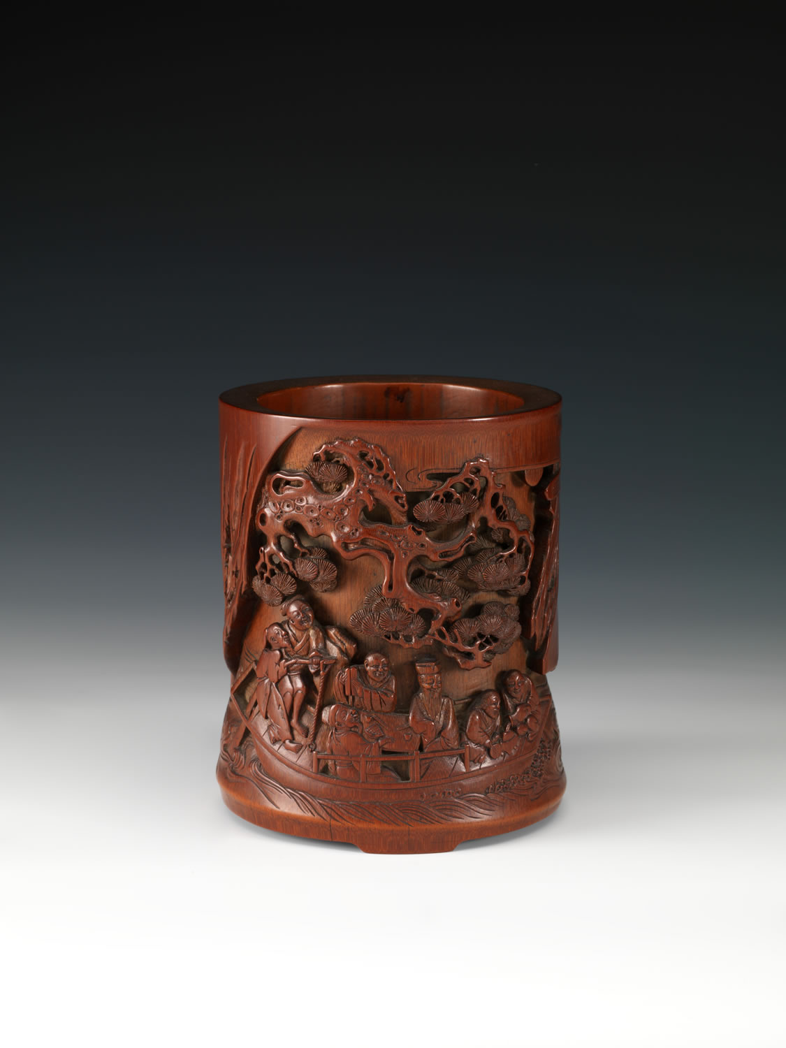 Brushpot carved with the scene of 'Sushi and His Friends Cruising under the Red Cliff' in high relief
