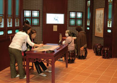 Education Corner at Chinese Fine Art Gallery