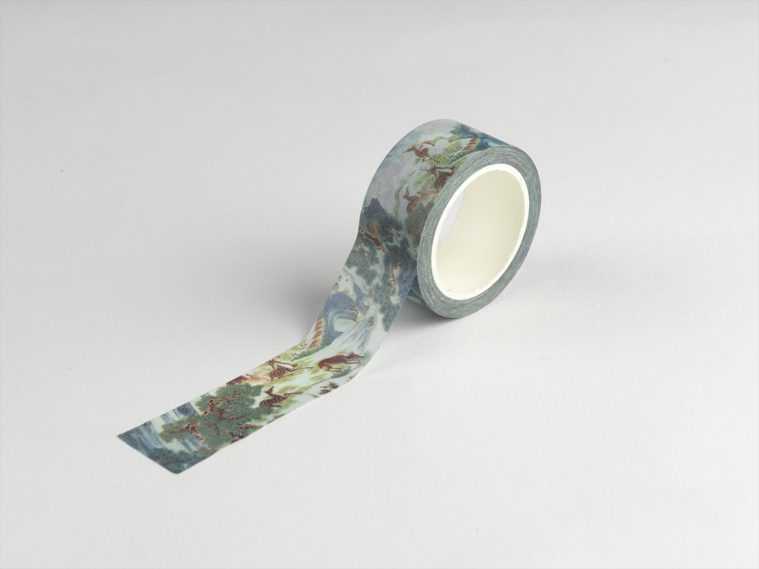 Washi Masking Tape: Vase with hundred deers design in fencai enamels