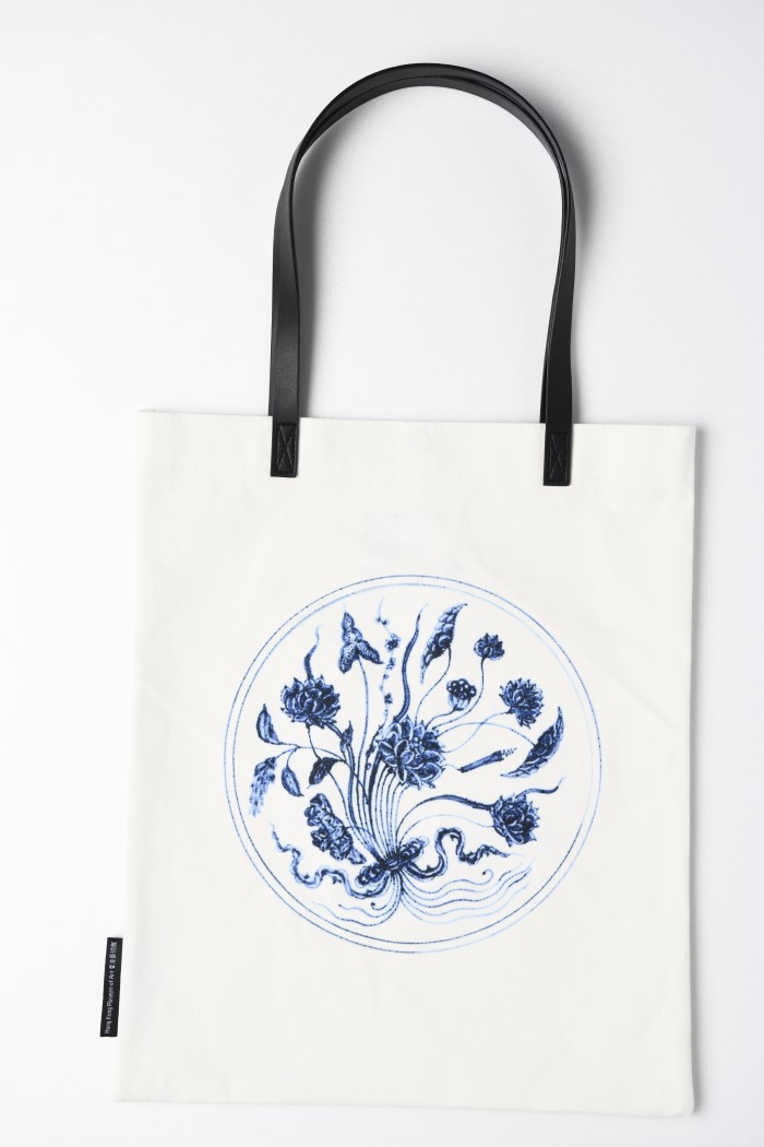 Tote Bag: Large dish with Lotus bouquet design in underglaze blue